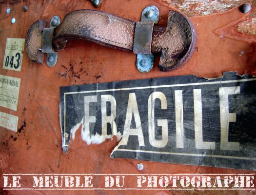 Malle Fragile- le meuble du photographe