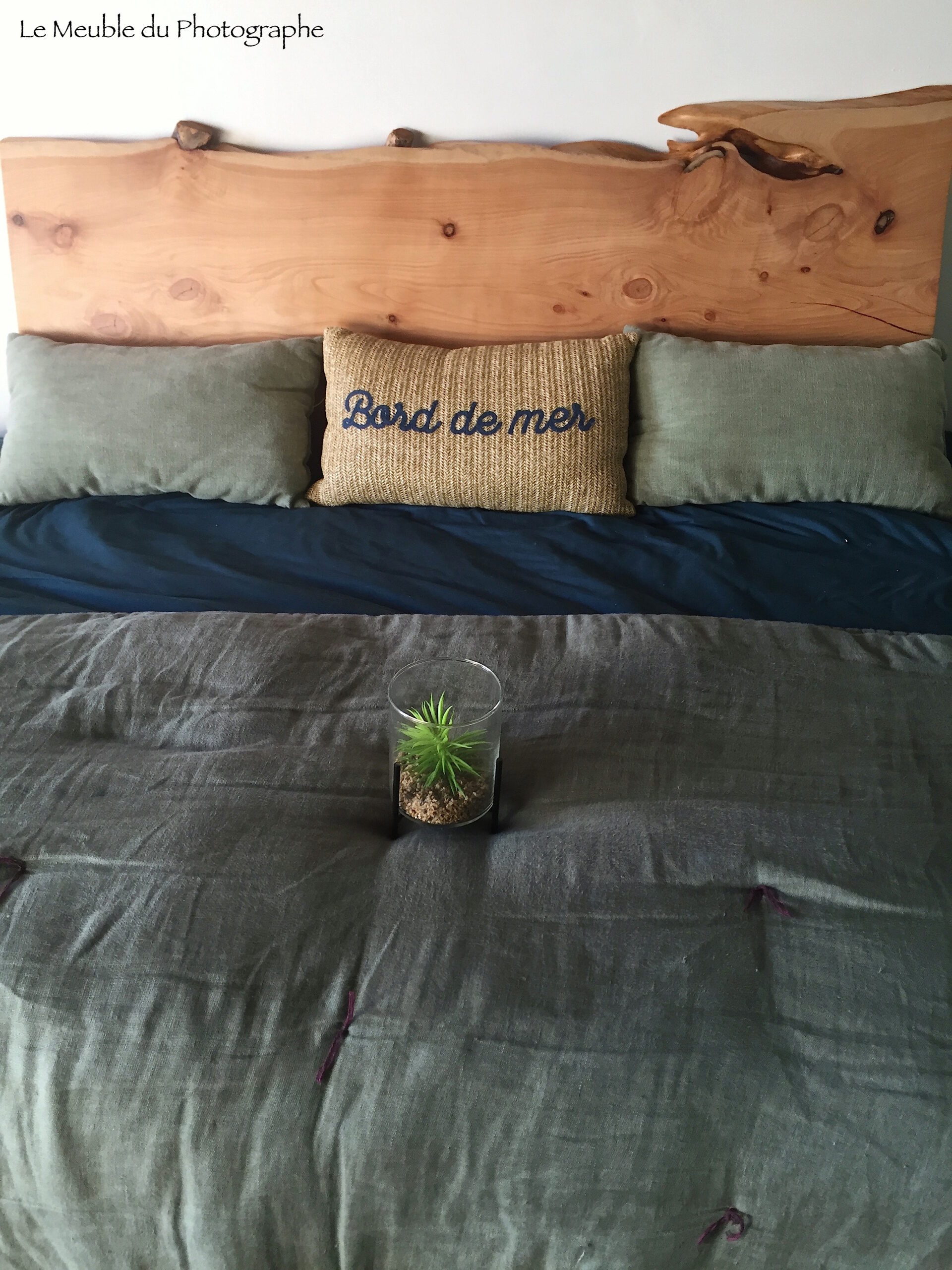 tête de lit en planche de bois forme arbre 140cm pour une déco originale et 100% nature