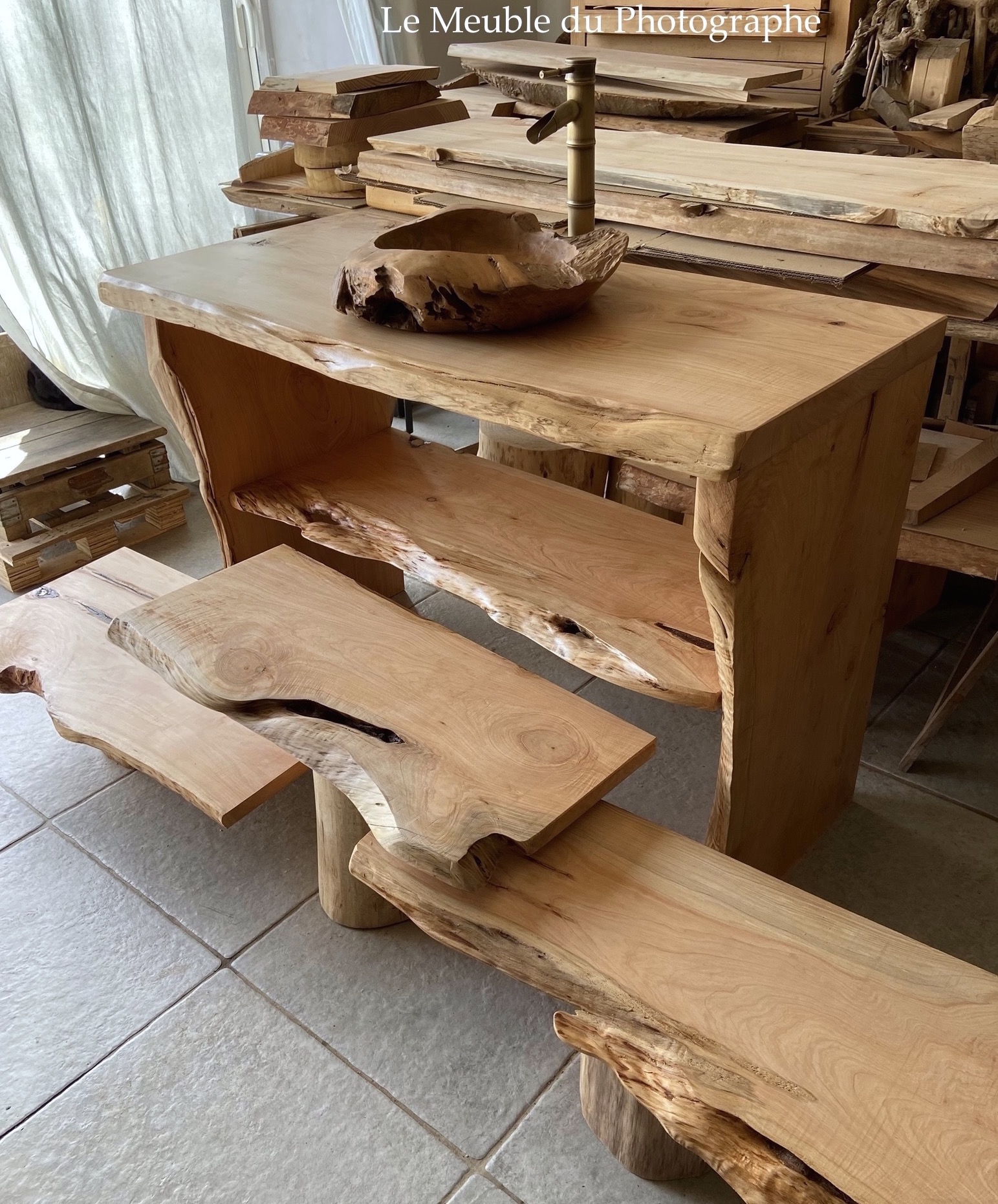 Meuble vasque pieds bois cyprès massif sur mesure – Image 7