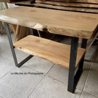 Meuble vasque 140 en bois massif sur pieds métal fabriqué sur mesure.