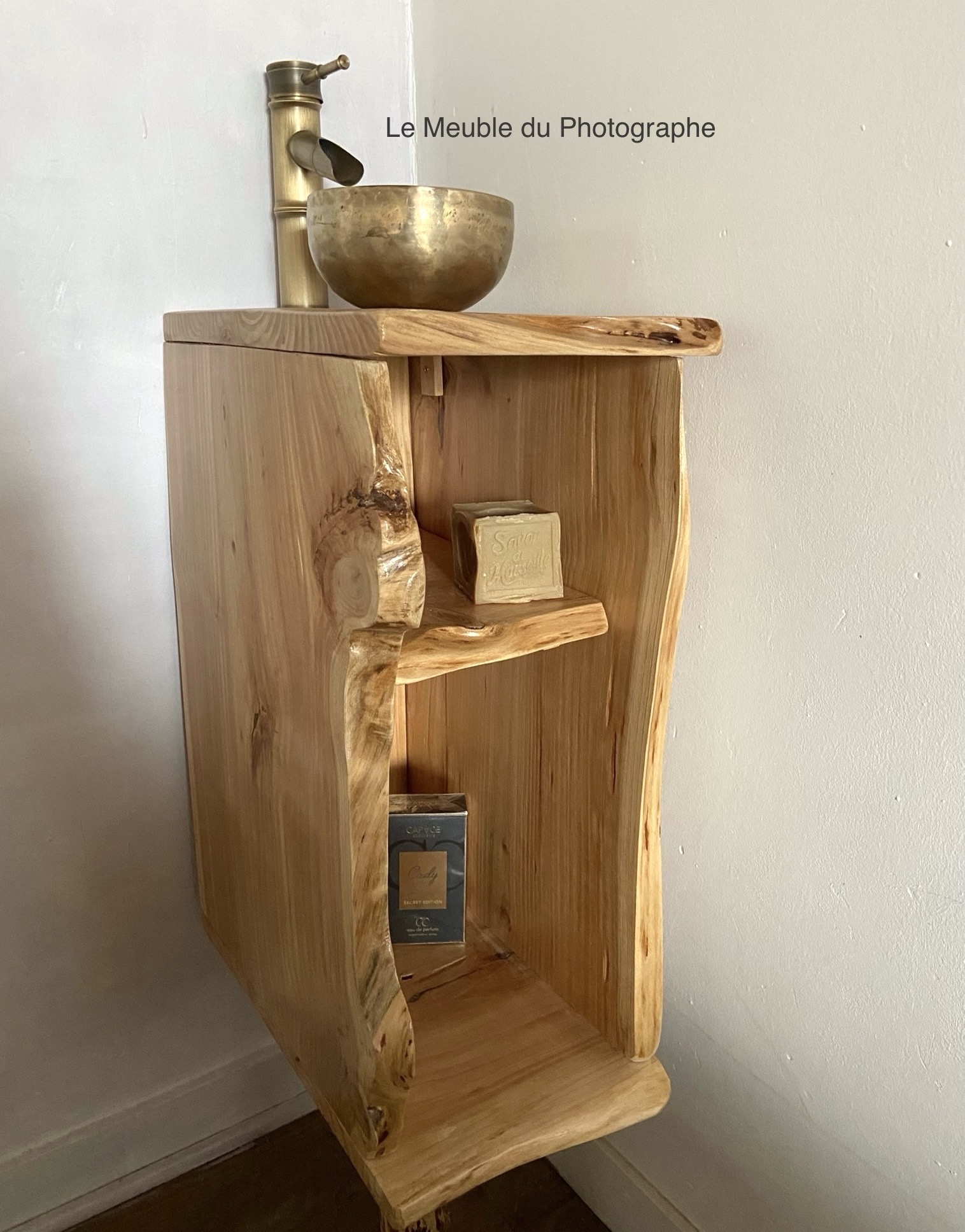 Lave-mains de toilettes en bois massif sur mesure