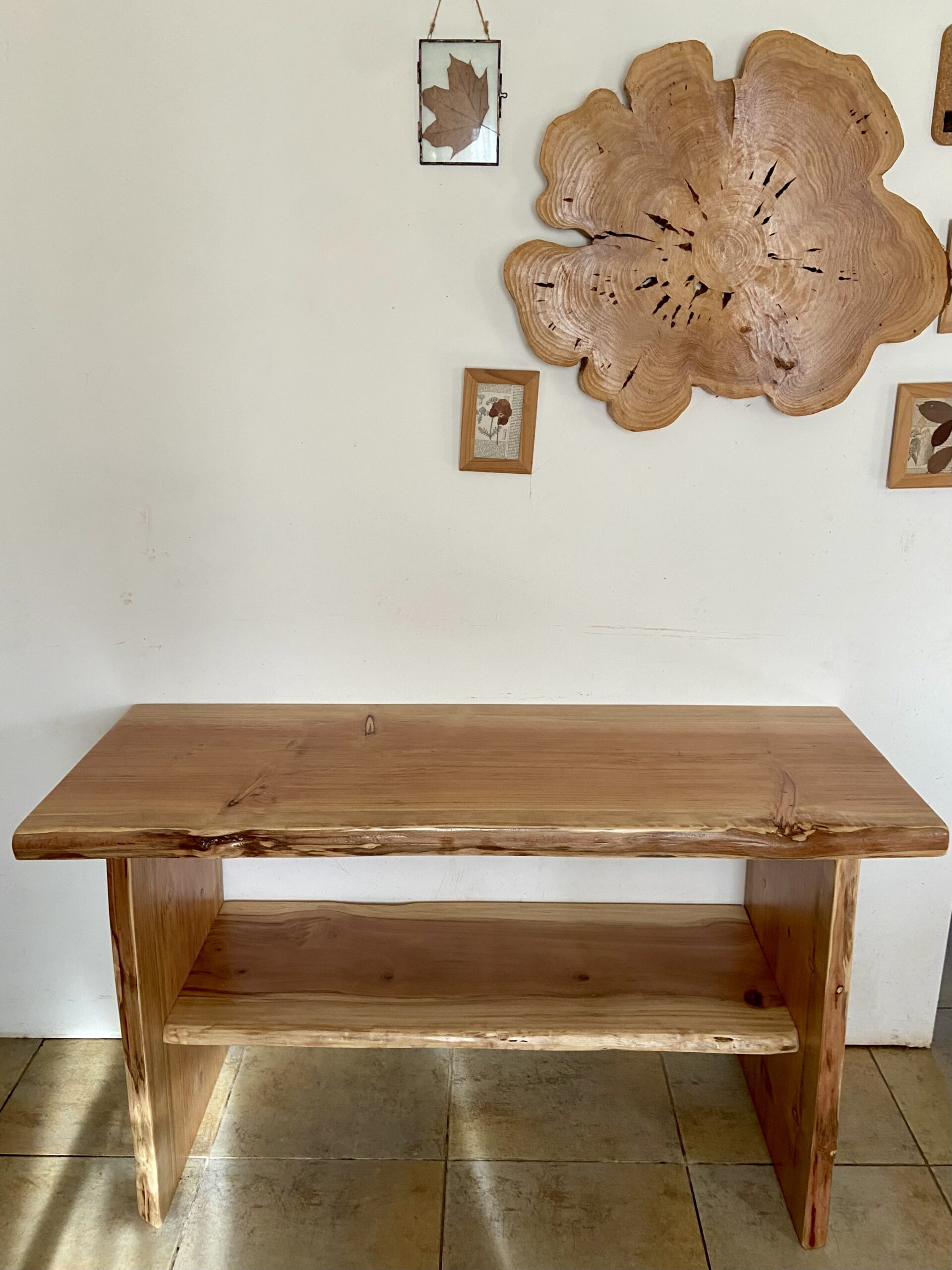 Meuble double vasque en bois forme arbre. Séquoia 100% massif sur mesure.